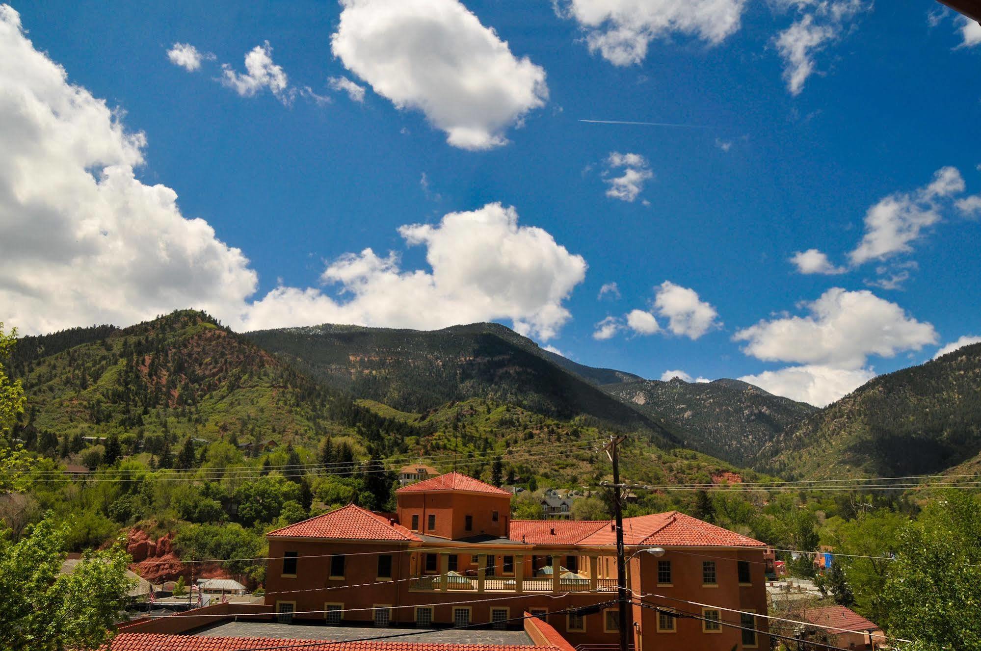 Cliff House At Pikes Peak Hotel Manitou Springs Bagian luar foto